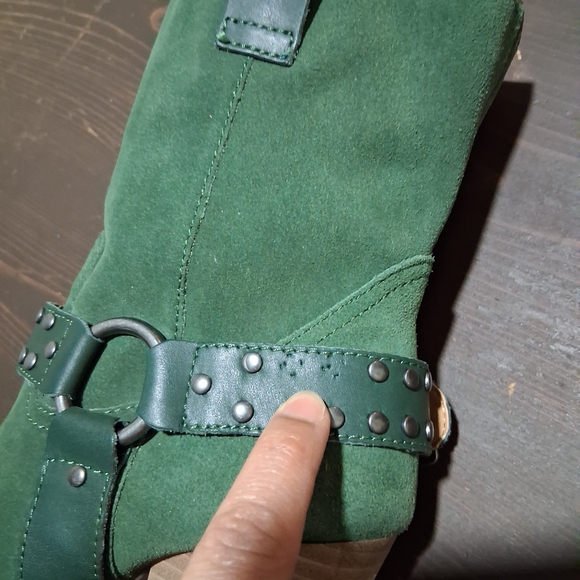 Dingo Green Suede Heeled Boots - Picture 9 of 12